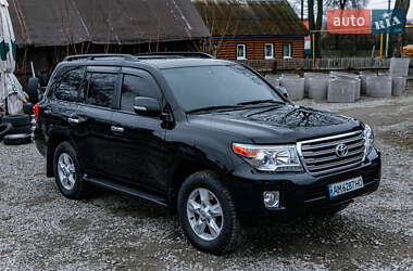 Позашляховик / Кросовер Toyota Land Cruiser 2012 в Коростені