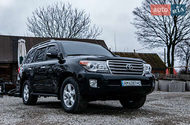 Внедорожник / Кроссовер Toyota Land Cruiser 2012 в Коростене