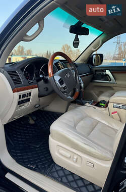 Внедорожник / Кроссовер Toyota Land Cruiser 2012 в Яворове