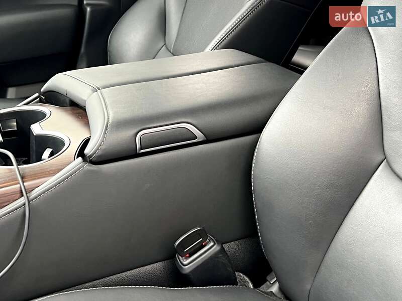 Позашляховик / Кросовер Toyota Land Cruiser 2021 в Києві