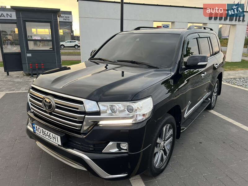 Позашляховик / Кросовер Toyota Land Cruiser 2015 в Мукачевому