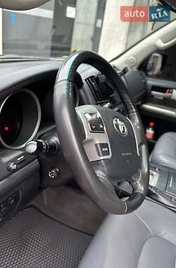 Внедорожник / Кроссовер Toyota Land Cruiser 2008 в 