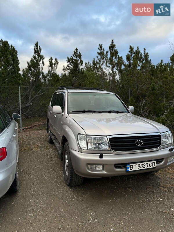 Позашляховик / Кросовер Toyota Land Cruiser 2000 в Херсоні