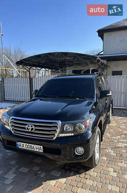 Toyota Land Cruiser 2012