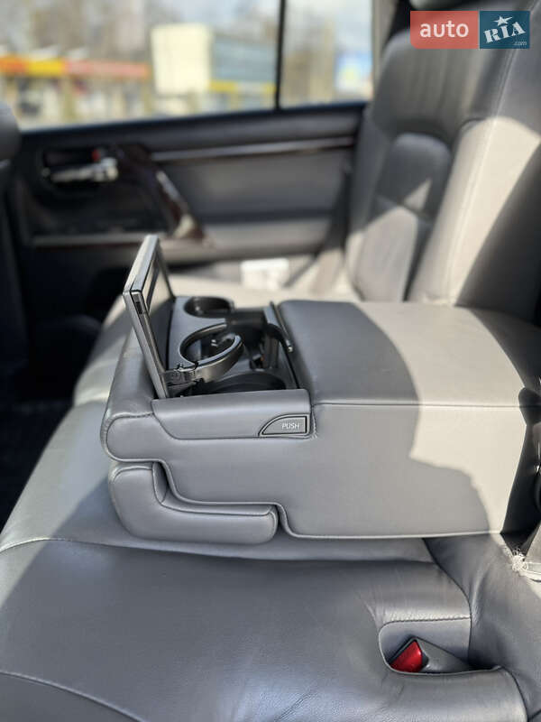 Внедорожник / Кроссовер Toyota Land Cruiser 2010 в Тернополе