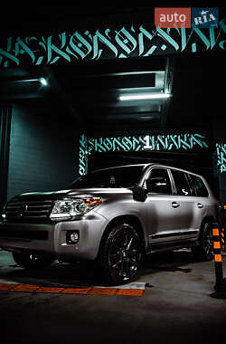 Toyota Land Cruiser 2013