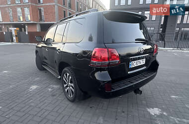 Внедорожник / Кроссовер Toyota Land Cruiser 2008 в 