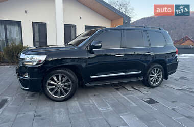 Внедорожник / Кроссовер Toyota Land Cruiser 2016 в Яремче