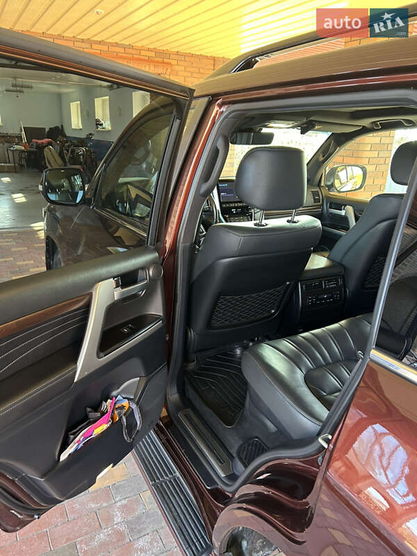 Внедорожник / Кроссовер Toyota Land Cruiser 2019 в Кролевце