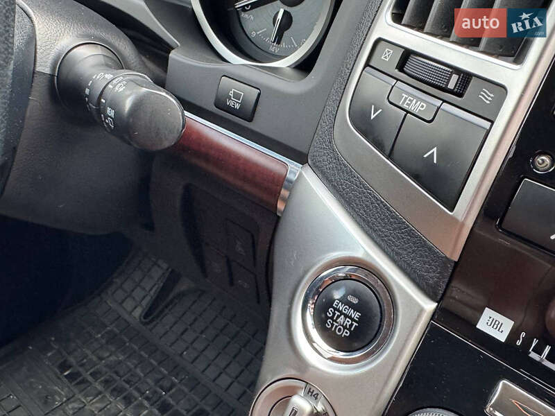 Позашляховик / Кросовер Toyota Land Cruiser 2014 в Рівному