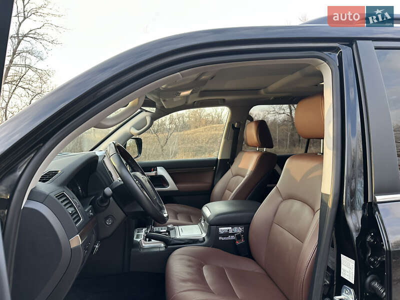 Внедорожник / Кроссовер Toyota Land Cruiser 2016 в Днепре