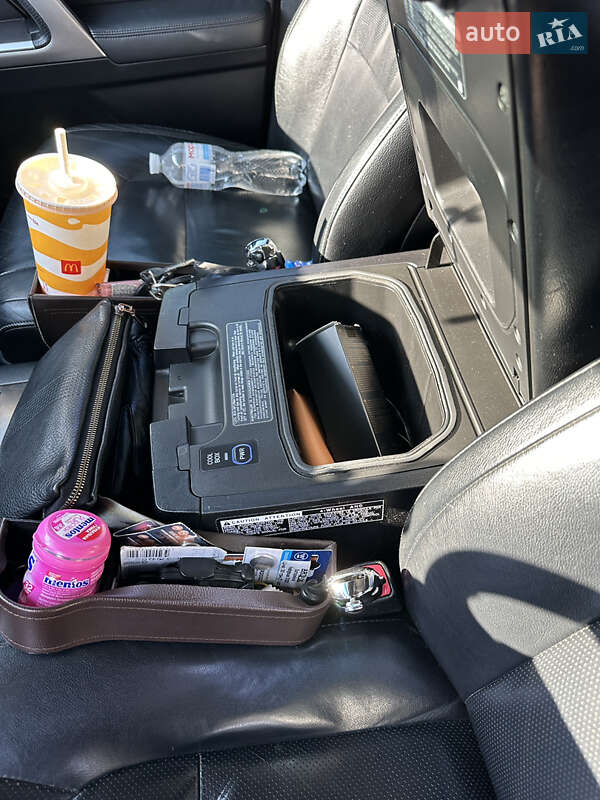 Внедорожник / Кроссовер Toyota Land Cruiser 2013 в Житомире