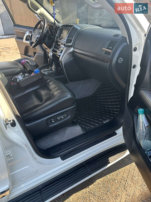 Внедорожник / Кроссовер Toyota Land Cruiser 2013 в Житомире