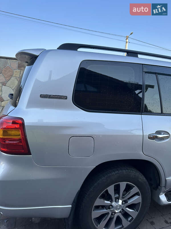 Внедорожник / Кроссовер Toyota Land Cruiser 2008 в Ивано-Франковске