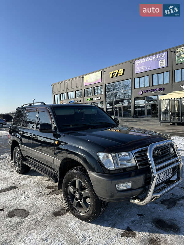 Внедорожник / Кроссовер Toyota Land Cruiser 2003 в 