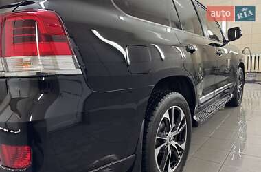 Позашляховик / Кросовер Toyota Land Cruiser 2021 в 