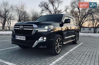 Внедорожник / Кроссовер Toyota Land Cruiser 2014 в Запорожье