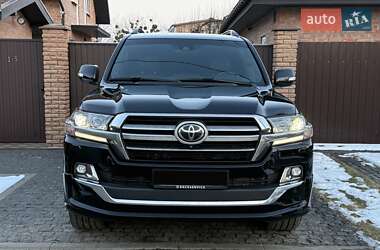 Внедорожник / Кроссовер Toyota Land Cruiser 2019 в Киеве