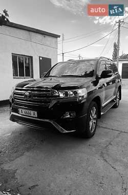 Внедорожник / Кроссовер Toyota Land Cruiser 2016 в Николаеве