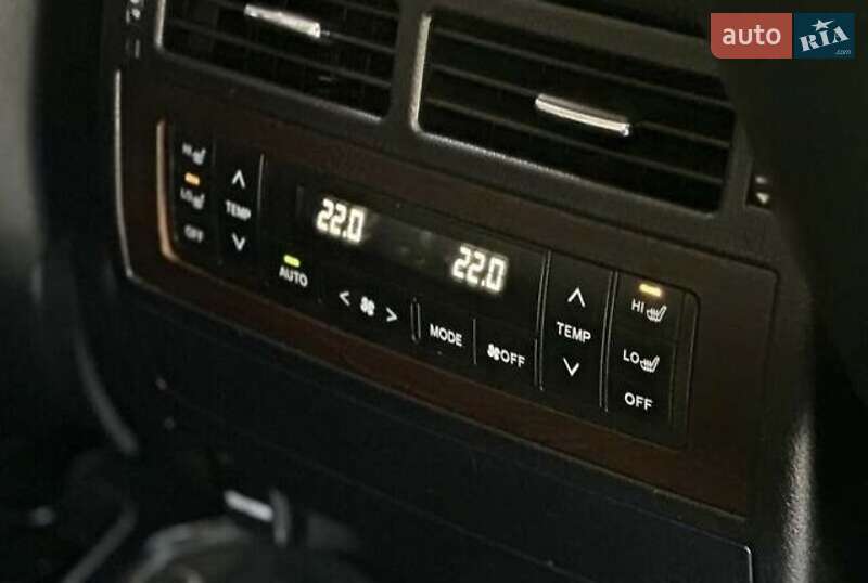 Внедорожник / Кроссовер Toyota Land Cruiser 2016 в Запорожье