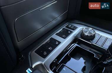 Внедорожник / Кроссовер Toyota Land Cruiser 2019 в 