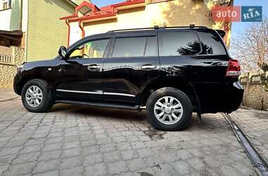 Позашляховик / Кросовер Toyota Land Cruiser 2010 в Тернополі