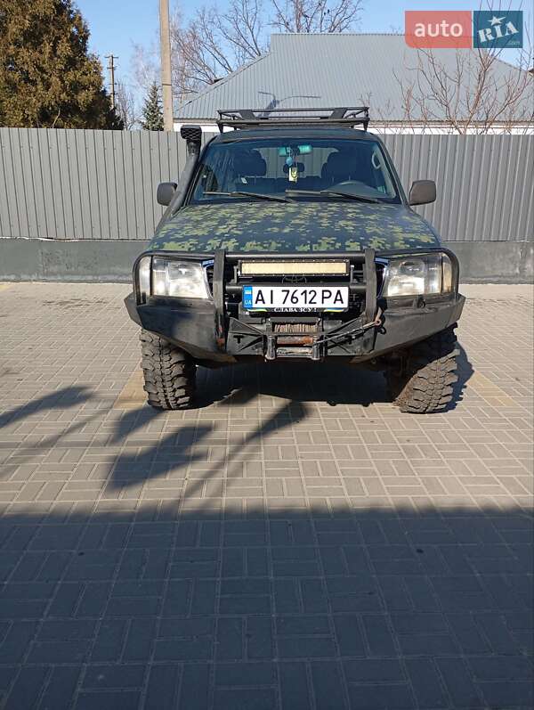 Внедорожник / Кроссовер Toyota Land Cruiser 2000 в 