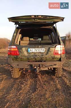 Внедорожник / Кроссовер Toyota Land Cruiser 2000 в 