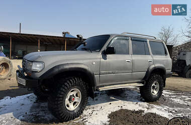 Внедорожник / Кроссовер Toyota Land Cruiser 1996 в Тячеве