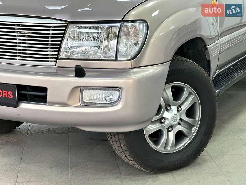 Внедорожник / Кроссовер Toyota Land Cruiser 2003 в Киеве