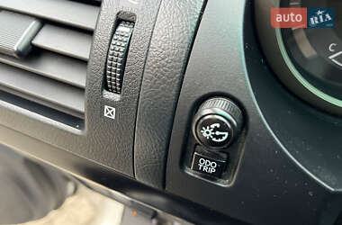 Внедорожник / Кроссовер Toyota Land Cruiser 2012 в 