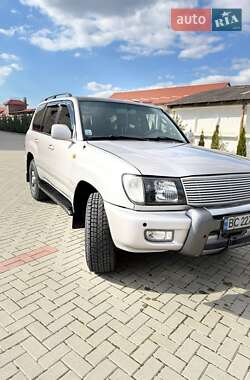Внедорожник / Кроссовер Toyota Land Cruiser 2002 в 