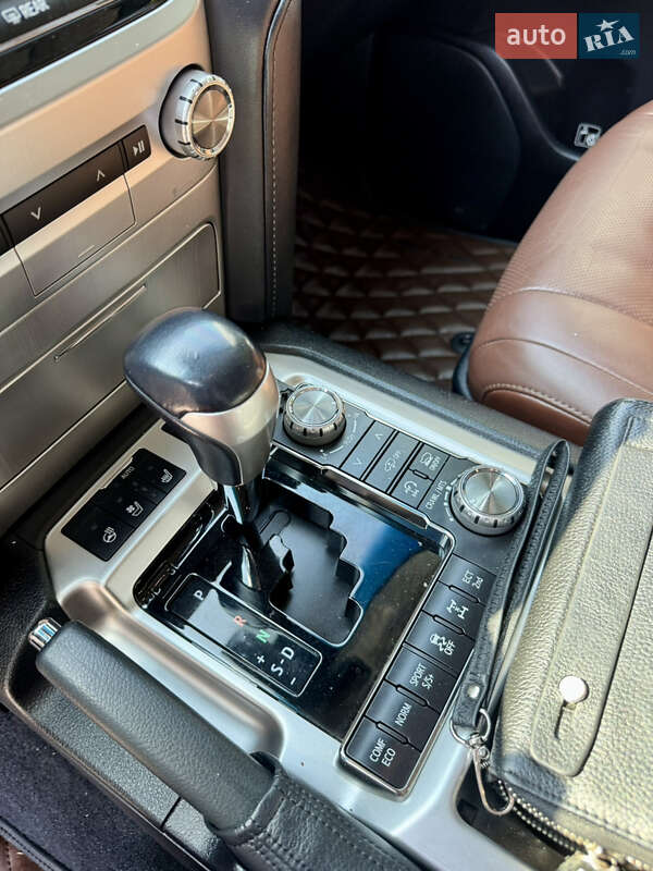 Внедорожник / Кроссовер Toyota Land Cruiser 2017 в Лубнах