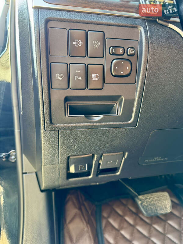 Внедорожник / Кроссовер Toyota Land Cruiser 2017 в Лубнах