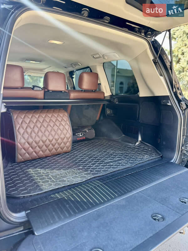 Внедорожник / Кроссовер Toyota Land Cruiser 2017 в Лубнах