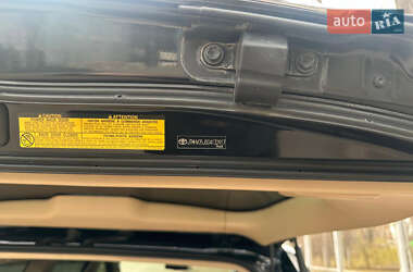 Позашляховик / Кросовер Toyota Land Cruiser 2014 в 