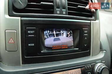 Внедорожник / Кроссовер Toyota Land Cruiser 2010 в 
