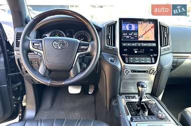 Внедорожник / Кроссовер Toyota Land Cruiser 2019 в 