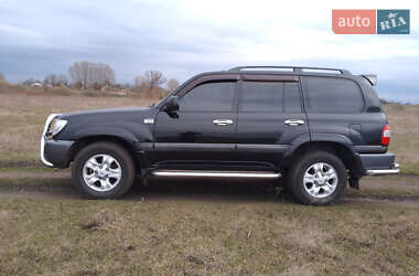 Внедорожник / Кроссовер Toyota Land Cruiser 2006 в 