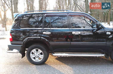 Внедорожник / Кроссовер Toyota Land Cruiser 2006 в 