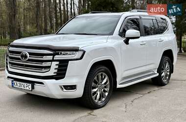 Позашляховик / Кросовер Toyota Land Cruiser 2023 в 