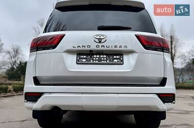 Позашляховик / Кросовер Toyota Land Cruiser 2023 в 