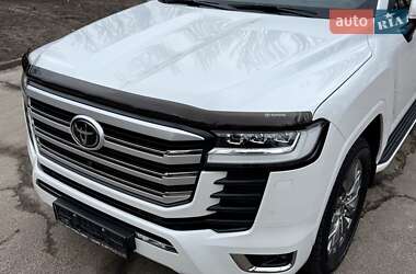 Позашляховик / Кросовер Toyota Land Cruiser 2023 в 