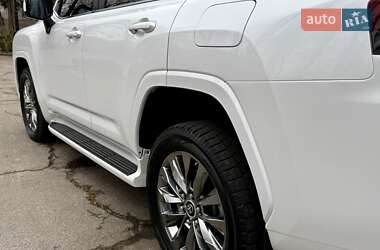 Позашляховик / Кросовер Toyota Land Cruiser 2023 в 
