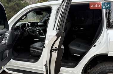 Позашляховик / Кросовер Toyota Land Cruiser 2023 в 