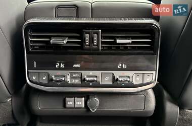 Позашляховик / Кросовер Toyota Land Cruiser 2023 в 