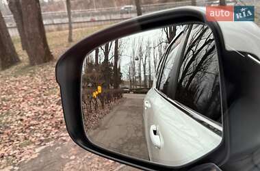 Позашляховик / Кросовер Toyota Land Cruiser 2023 в 