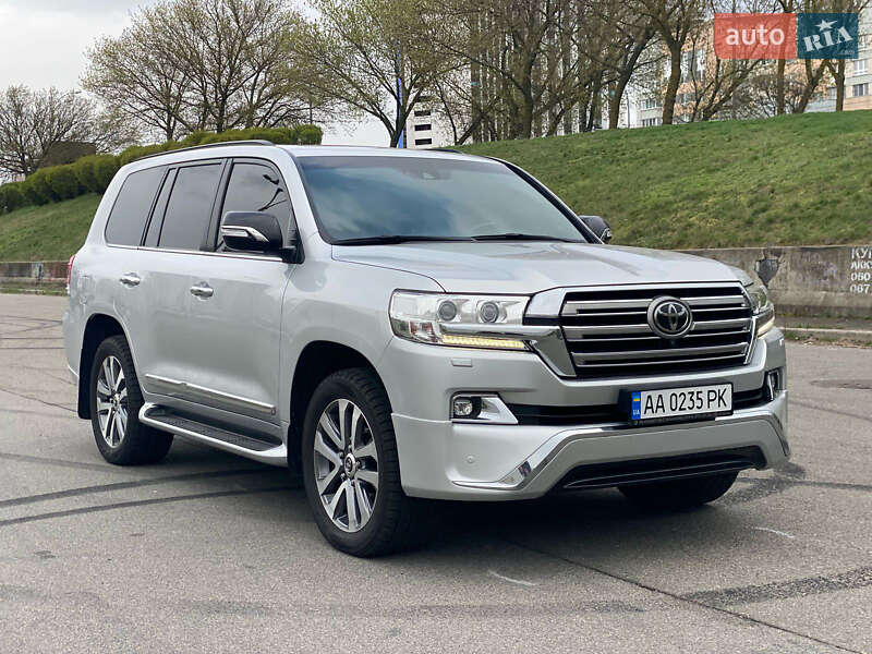 Внедорожник / Кроссовер Toyota Land Cruiser 2016 в Киеве
