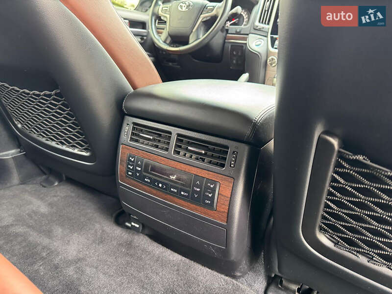 Внедорожник / Кроссовер Toyota Land Cruiser 2016 в Киеве