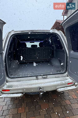Внедорожник / Кроссовер Toyota Land Cruiser 2001 в 